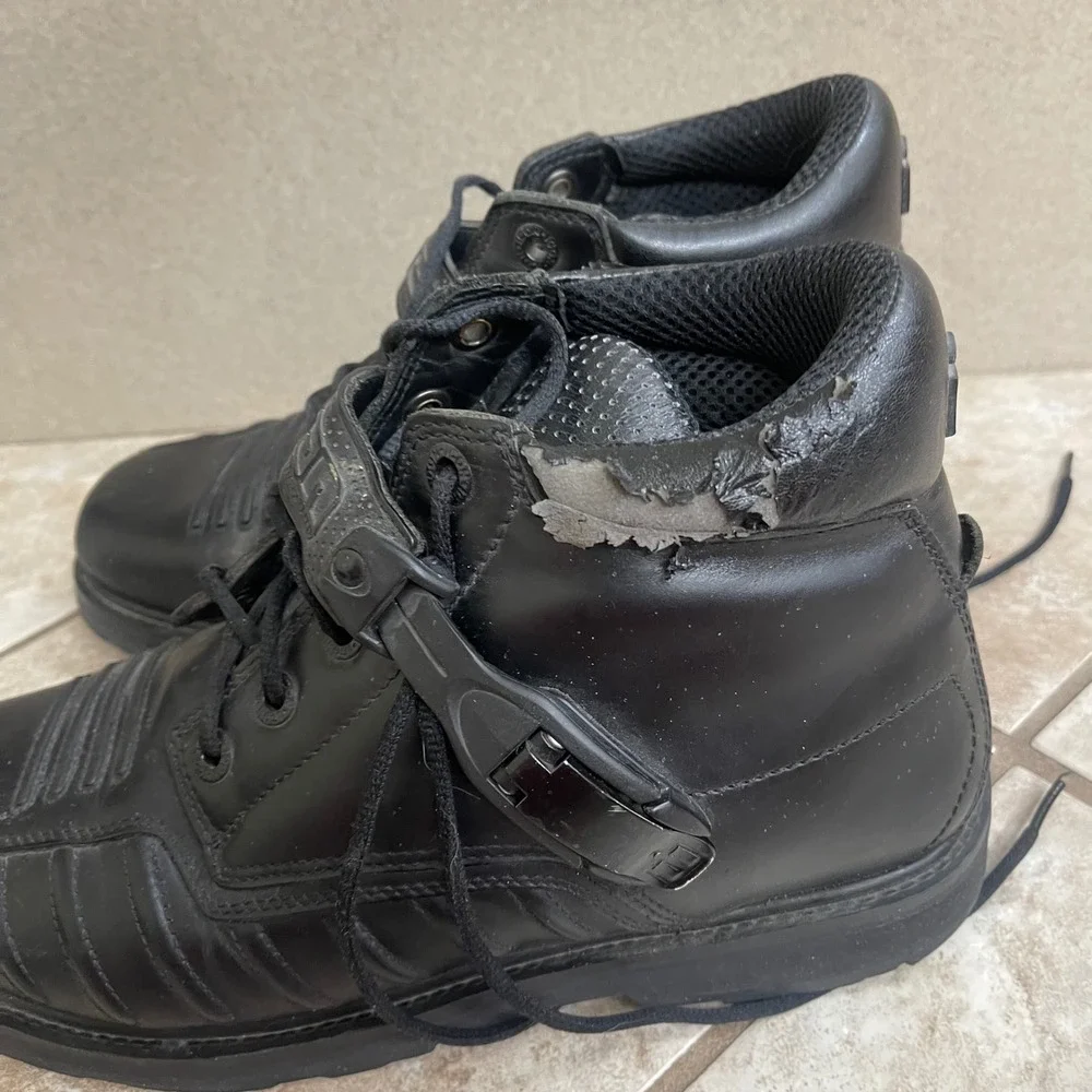 Icon Superduty Mens Black Leather Motorcycle Riding Boots size 12 Biker FLAWS!